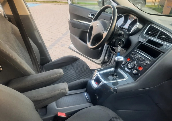 Peugeot 5008 cena 36500 przebieg: 230000, rok produkcji 2014 z Swarzędz małe 379